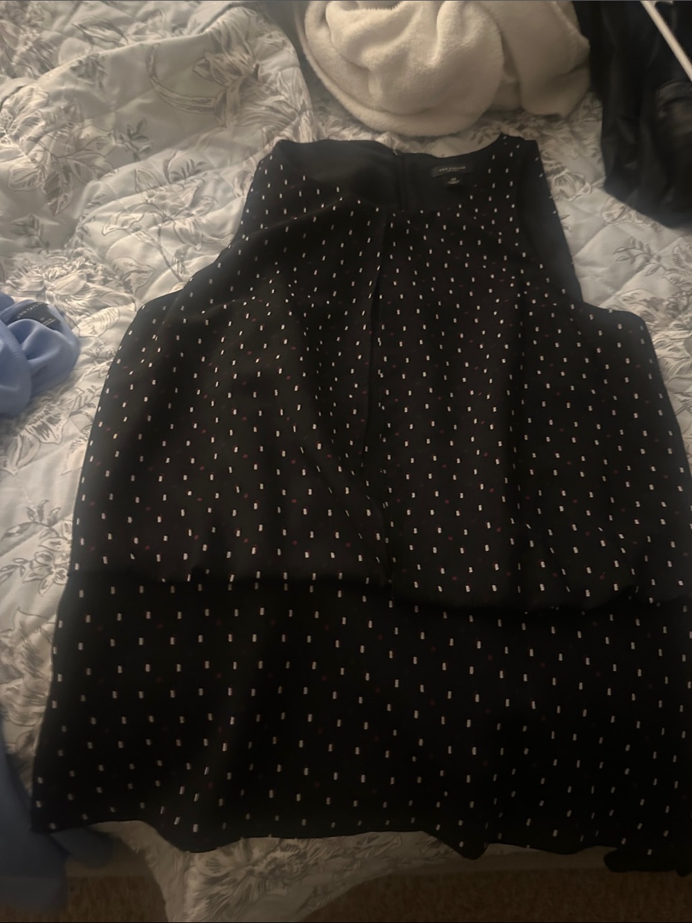 Ann Taylor Black Sleeveless Camisole with White Dot Accent